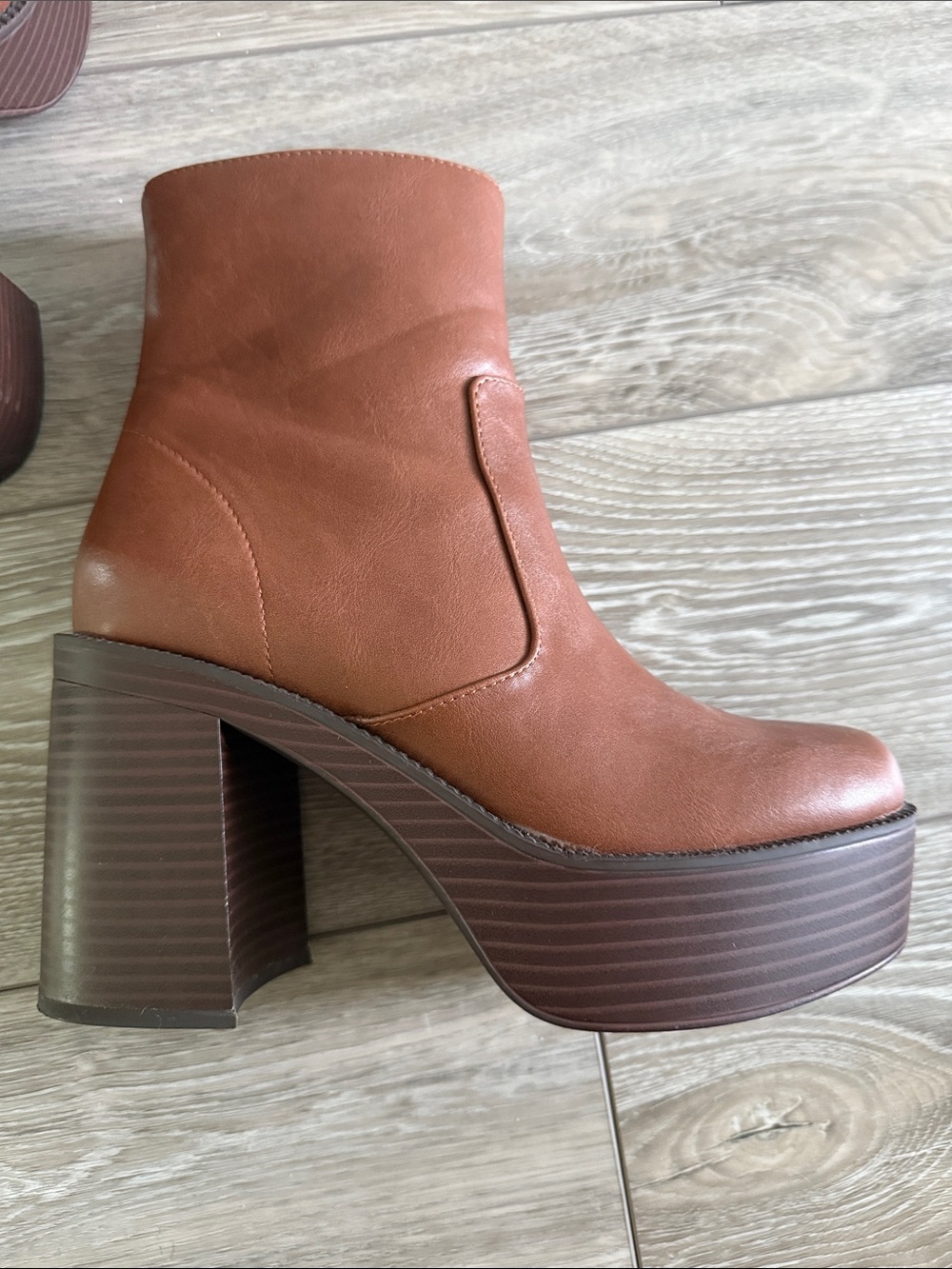 Madden Girl Camel Booties Sz 6.5M - Picture 7 of 10